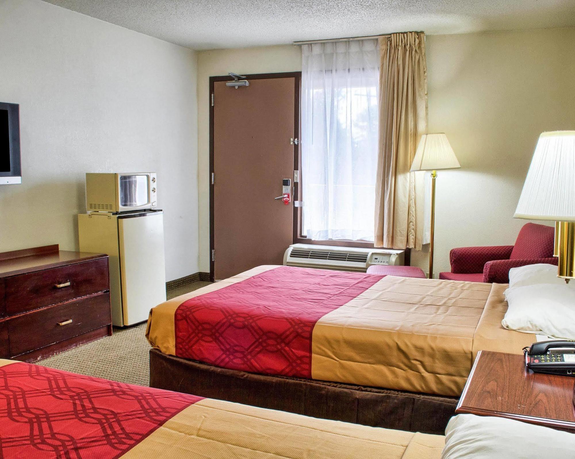 Econo Lodge Richmond Exterior foto